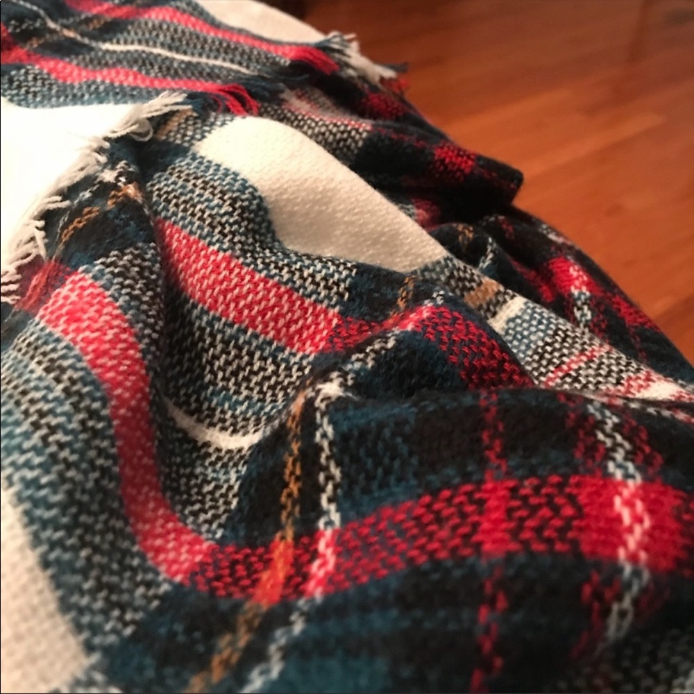 Classic plaid blanket scarf